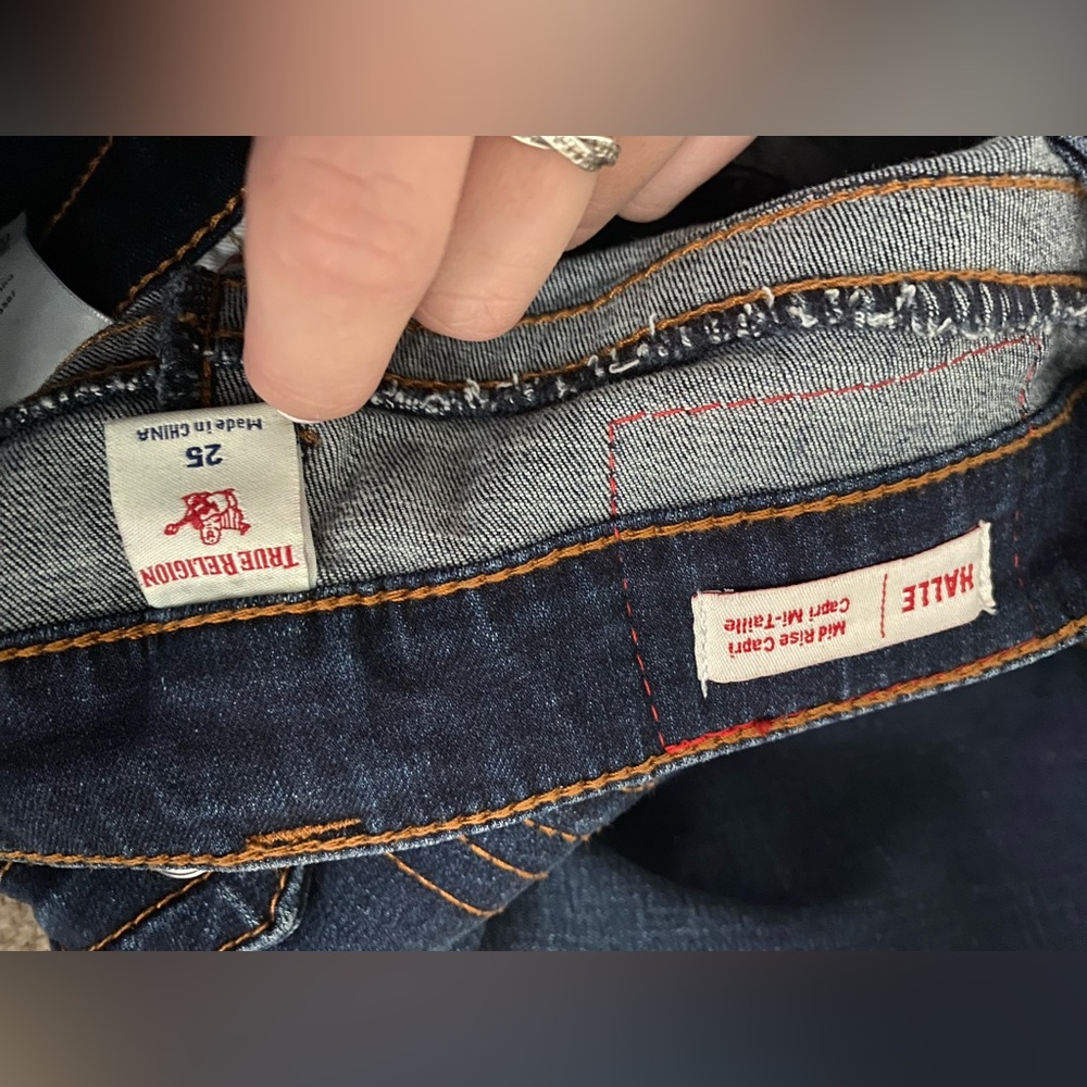 True Religion Mid Rise Capri - Picture 6 of 7